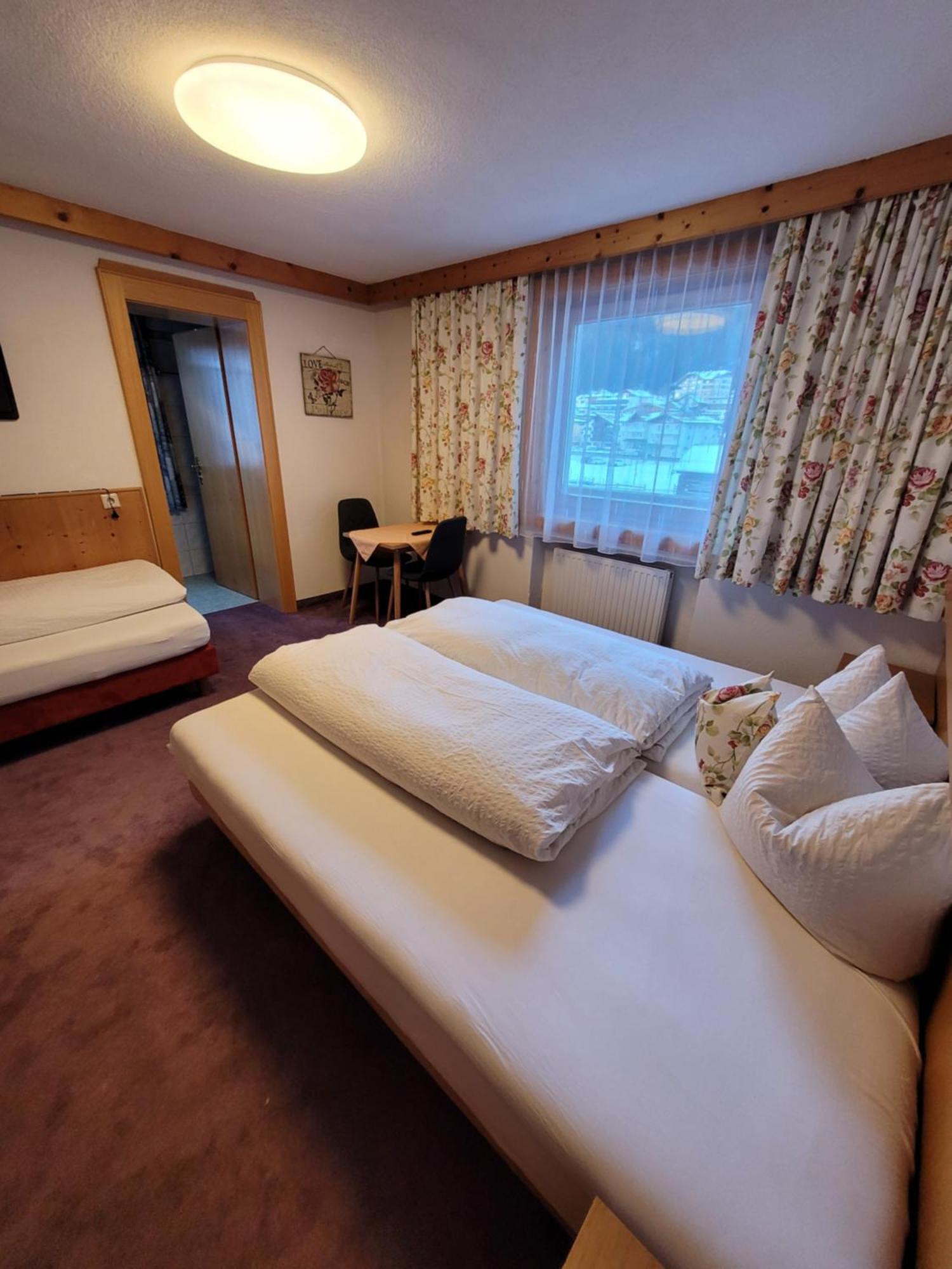Apart Lenz Ischgl Room photo